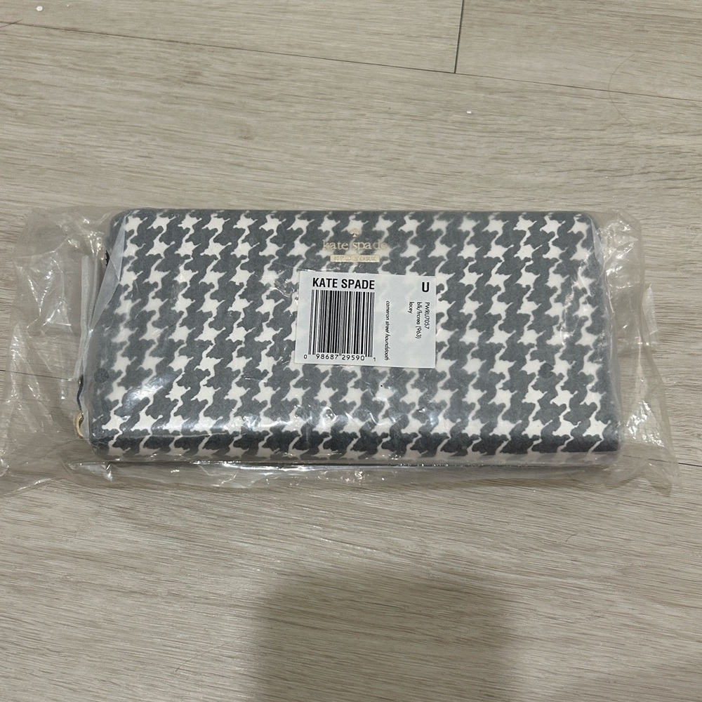 Kate Spade (NWT) Black and White Cameron Street Houndstooth Wallet - Picture 3 of 5